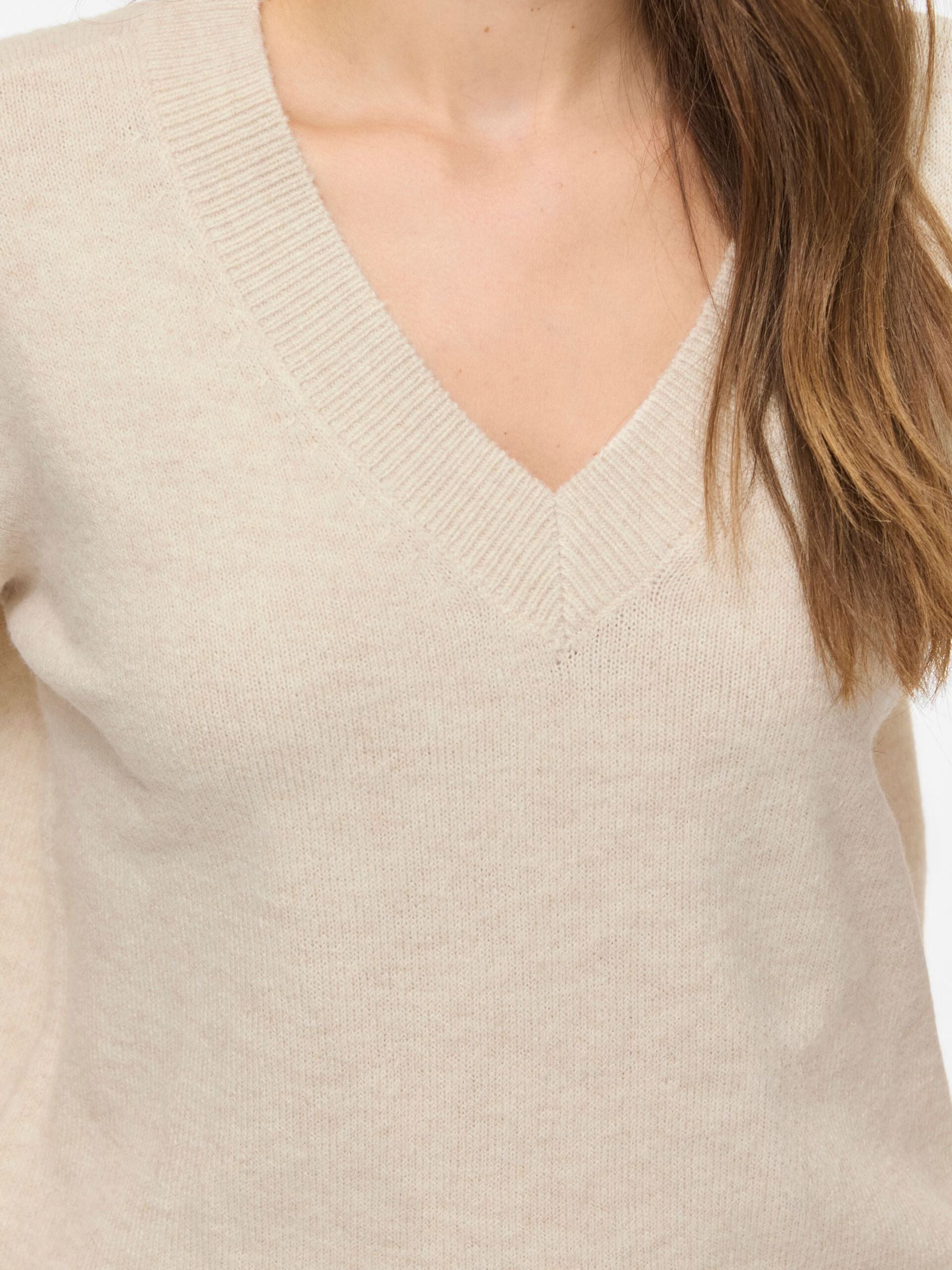 Jersey beige Pepa cuello pico