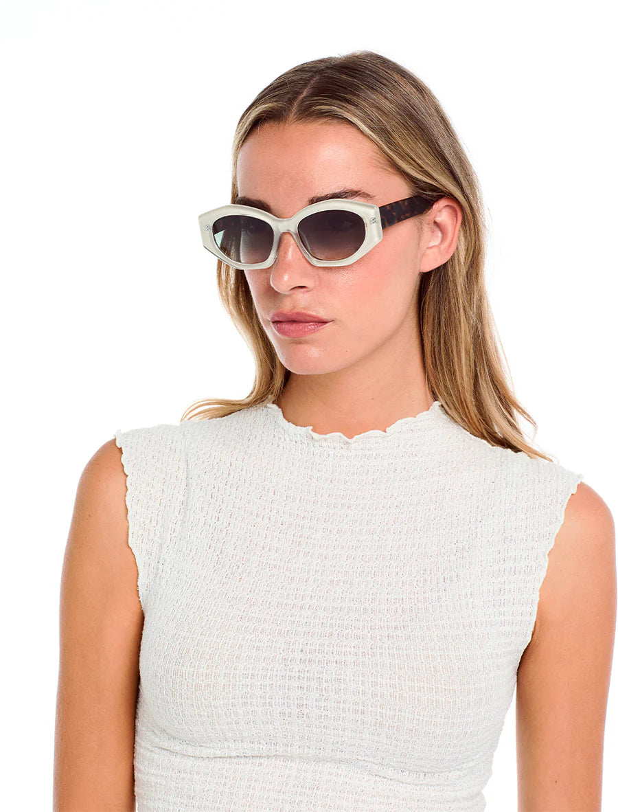 Colette Shiny beige