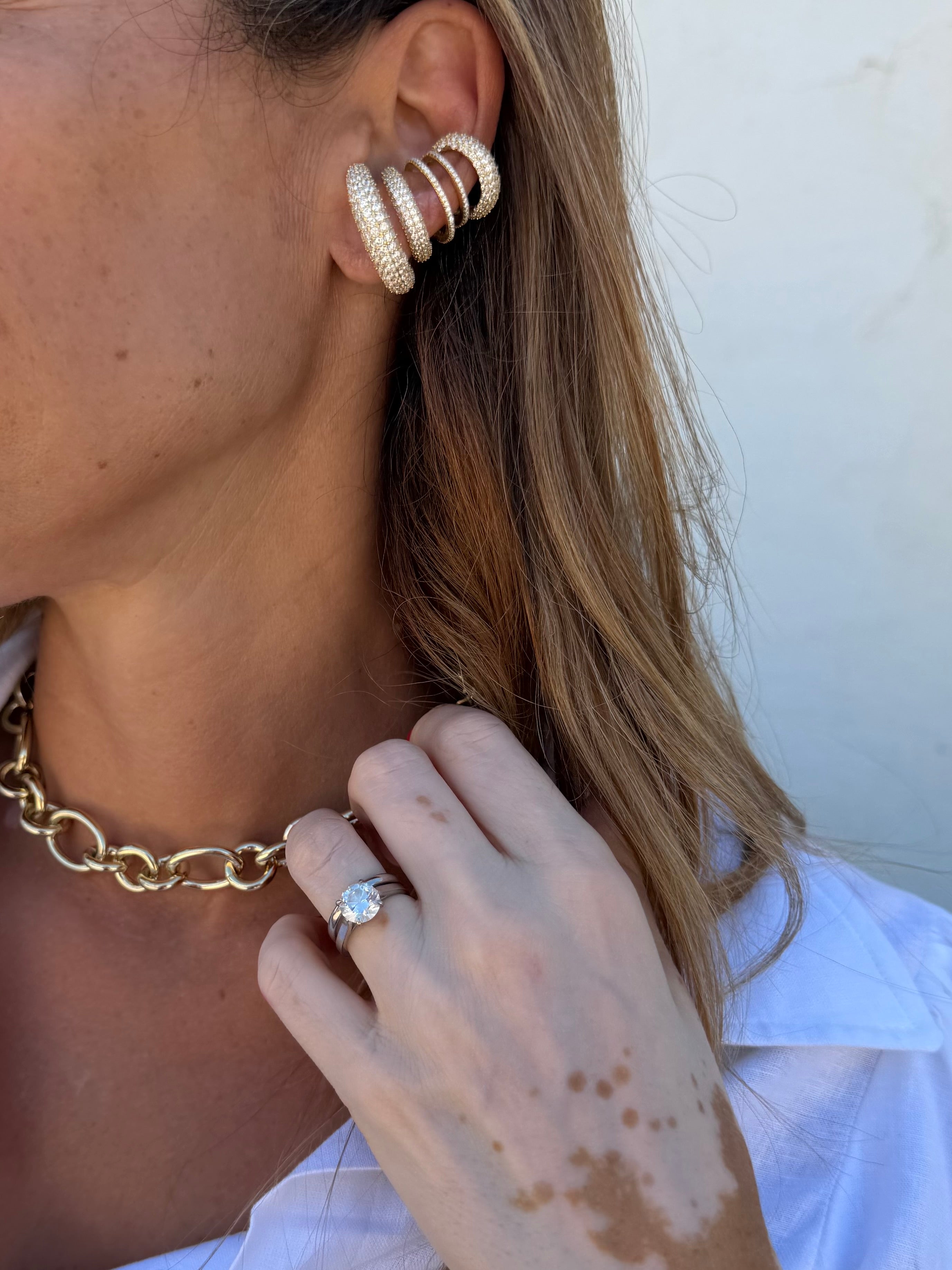 Earcuff de plata con circonitas. GLOSS