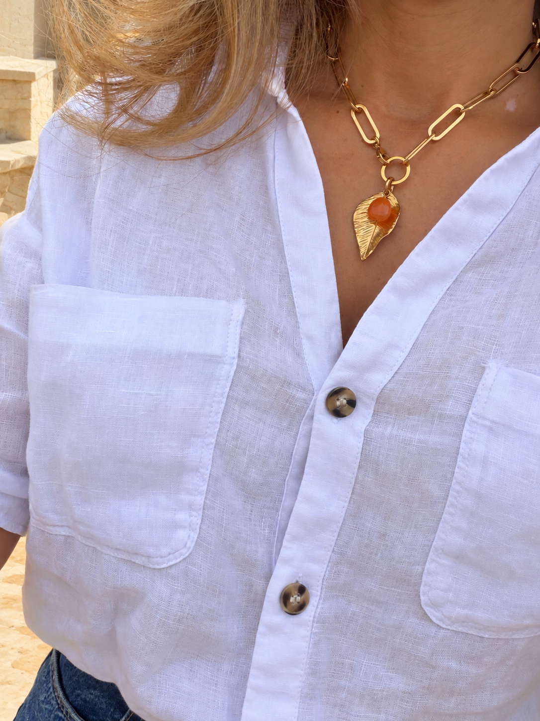 Collar corto con calcedonia naranja