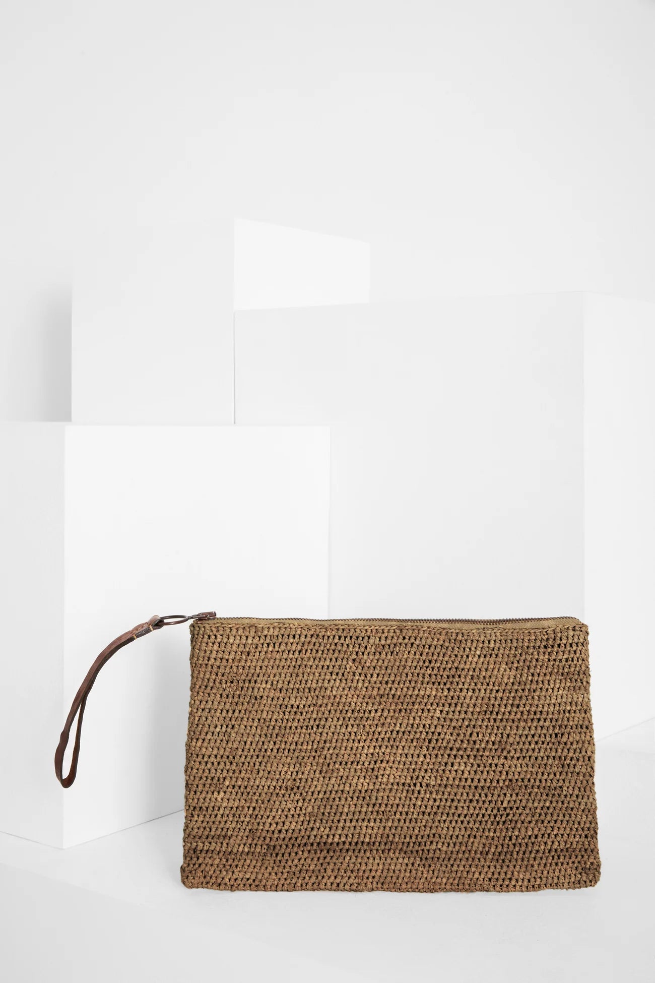 Bolso de mano Ampy dark tea